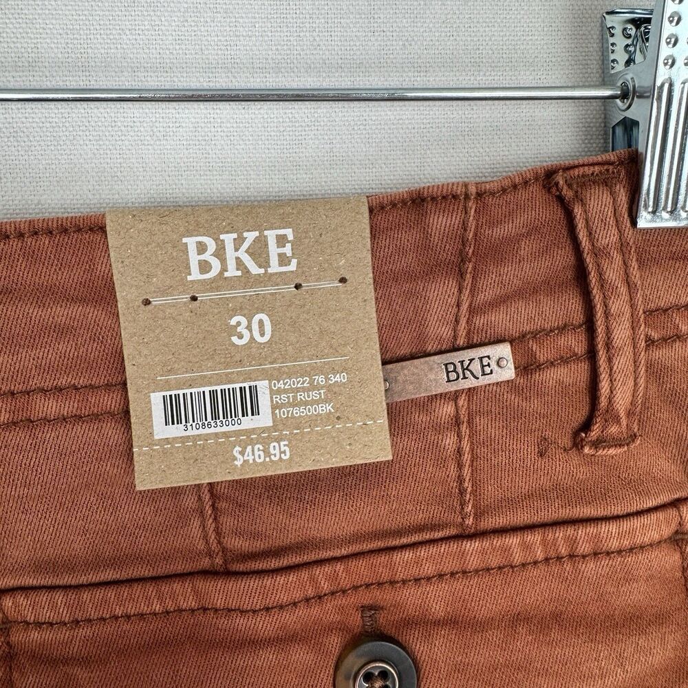 Women’s Rust Frayed Hem Utility Shorts - Picture 8 of 16